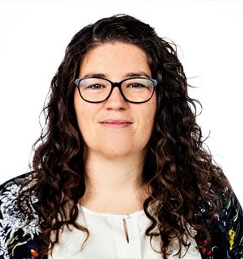 - Det her understreger behovet for, at politikerne gør det lettere at hente kollegaer fra EU-kandidatlande, siger Maria Schougaard Berntsen, underdirektør i Tekniq Arbejdsgiverne. - Det her understreger behovet for, at politikerne gør det lettere at hente kollegaer fra EU-kandidatlande, siger Maria Schougaard Berntsen, underdirektør i Tekniq Arbejdsgiverne.