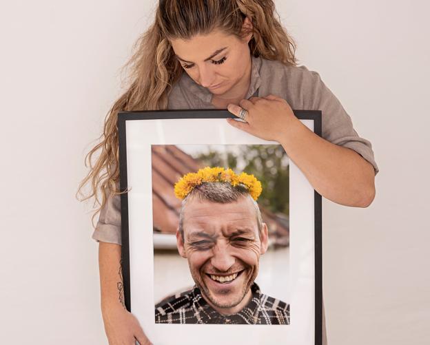 Ida Knudsen mistede sin mand, Bjørn, efter et ubamhjertigt leukæmi-forløb. <i>Foto: Louise Bering</i>