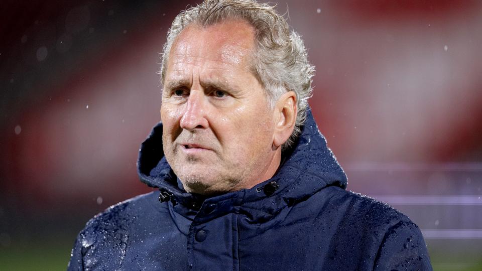 Erik Hamrén savnede attitude fra sit mandskab i 1-3-nedturen mod Viborg FF. <i>Foto: Lars Pauli</i>