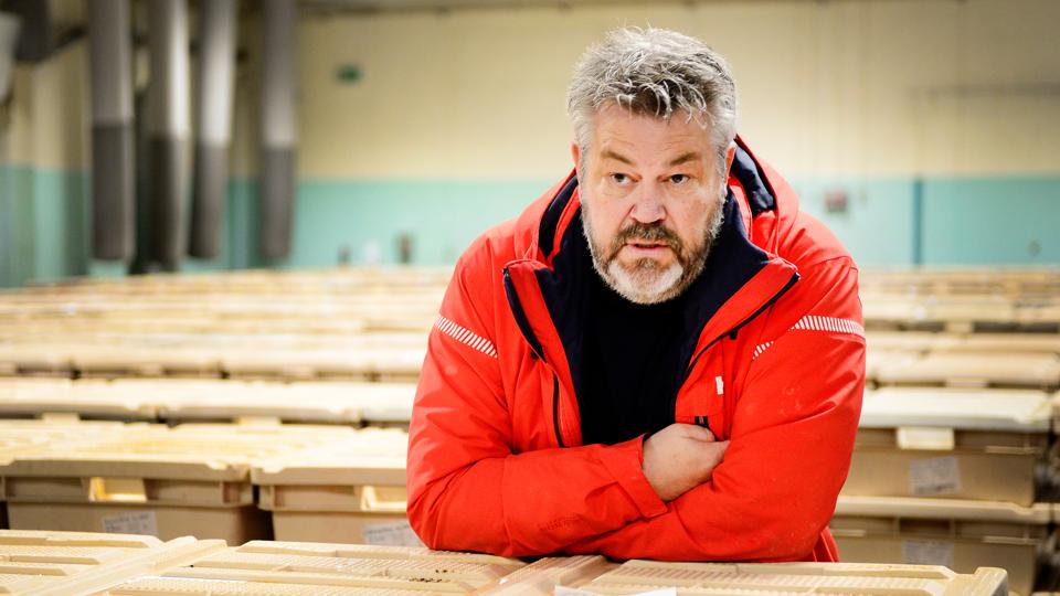 Auktionsmester Jesper Kongsted, Hanstholm Fiskeauktion, har tæt på udgangen af årets 11. måned slået auktionens hidtil største omsætning. Den blev sat med udgangen af 2019. <i>Foto: Jens Fogh-Andersen</i>