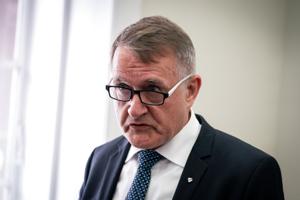 Færøsk toppolitiker: Homoseksuel Pape skal ikke være statsminister