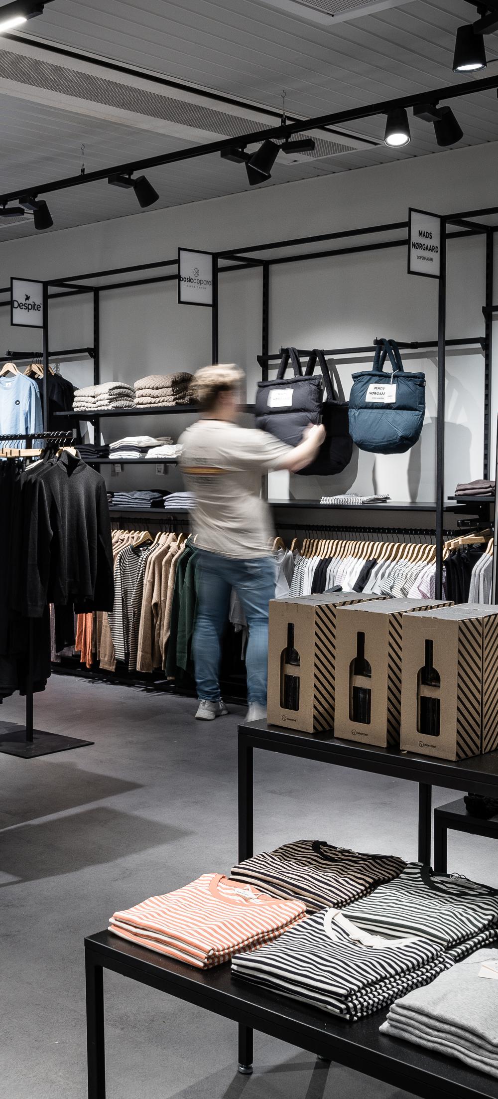 Man kan blandt andet handle med varemærker som Labfresh, Esme Studios, Cikkel og Mads Nørgaard i den nye Censuum-butik i Københavns Lufthavn.