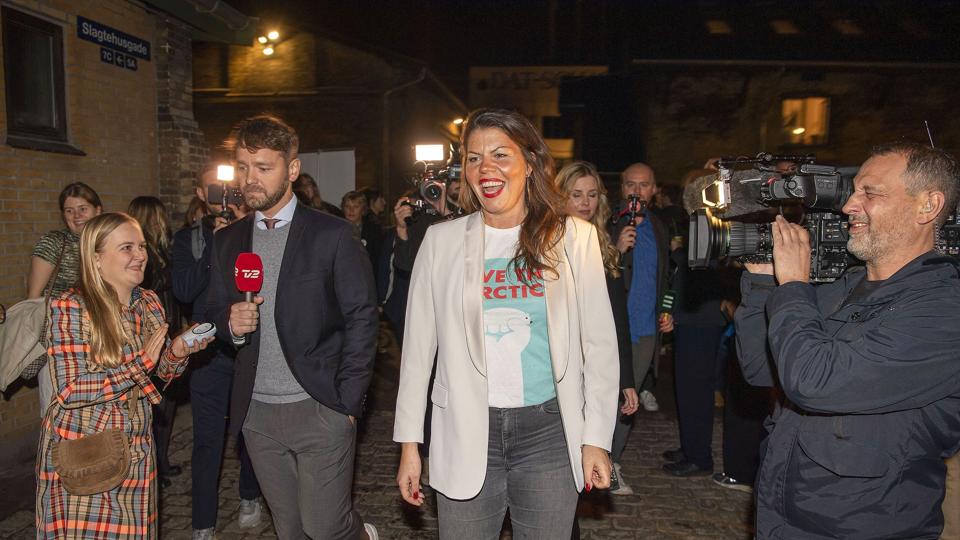 I august 2021 stod politisk leder Franciska Rosenkilde og Alternativet til 0,0 procent i en måling fra Voxmeter. Natten til onsdag står det klart, at de ikke bare har overlevet men har oplevet en lille fremgang. <i>Thomas Sjørup/Ritzau Scanpix</i>