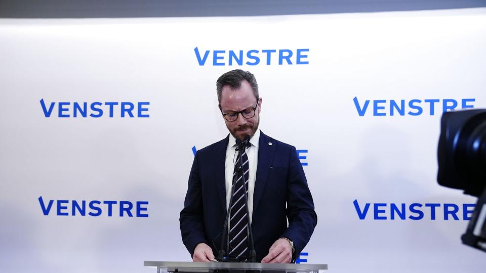 Jakob Ellemann-Jensen holder tale ved valgaftenen hos Venstre på Christiansborg i København. <i>Bo Amstrup/Ritzau Scanpix</i>