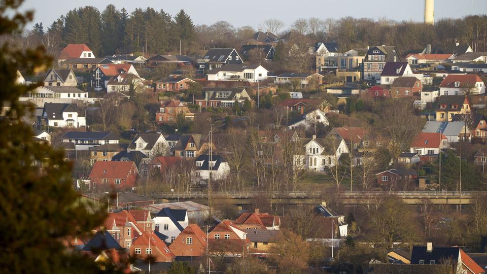Antallet af huse, der er til salg, stiger i hele landet, viser nye tal. (Arkivfoto). <i>Bo Amstrup/Ritzau Scanpix</i>