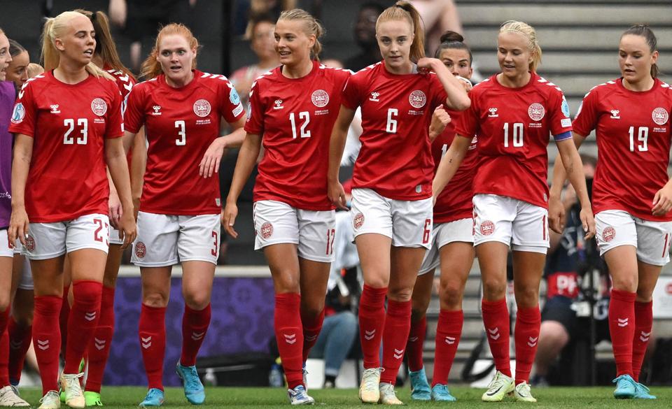 Det danske kvindelandshold i fodbold var i sommer med ved EM i England. Når holdet skal kvalificere sig til EM i 2025, kommer det til at foregå på en ny måde. <i>Justin Tallis/Ritzau Scanpix</i>