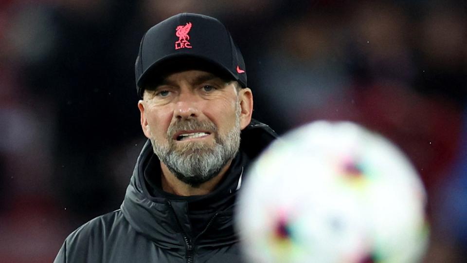 Jürgen Klopp mener, at det er uretfærdigt at bede spillere forholde sig til Qatars holdninger til menneskerettigheder. <i>Carl Recine/Reuters</i>