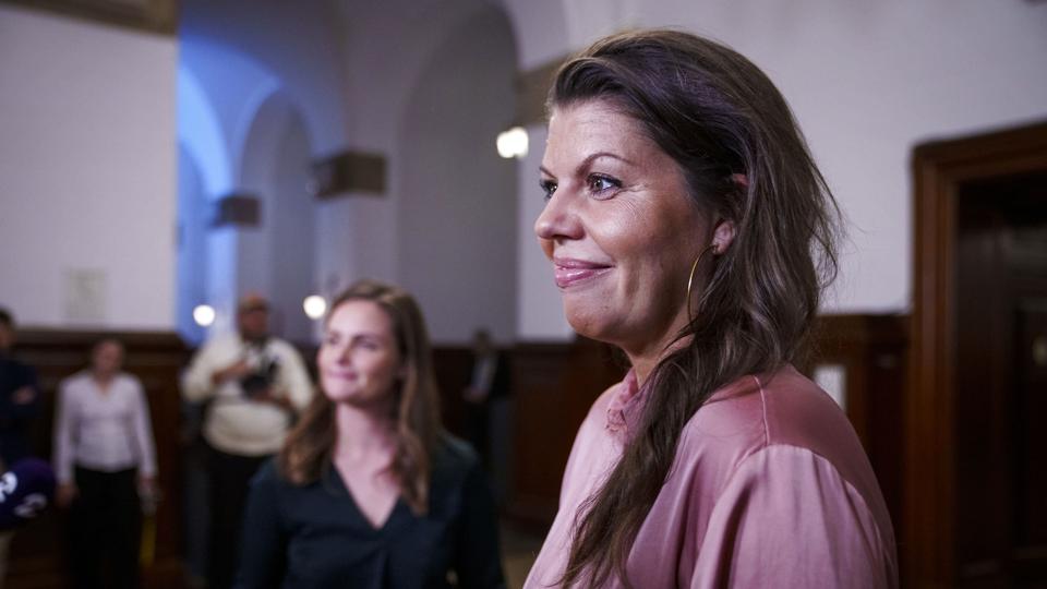Alternativets politiske leder Franciska Rosenkilde (forrest i billedet) forlader Københavns Borgerrepræsentation, efter at hun er blevet valgt til Folketinget. (Arkivfoto). <i>Bo Amstrup/Ritzau Scanpix</i>