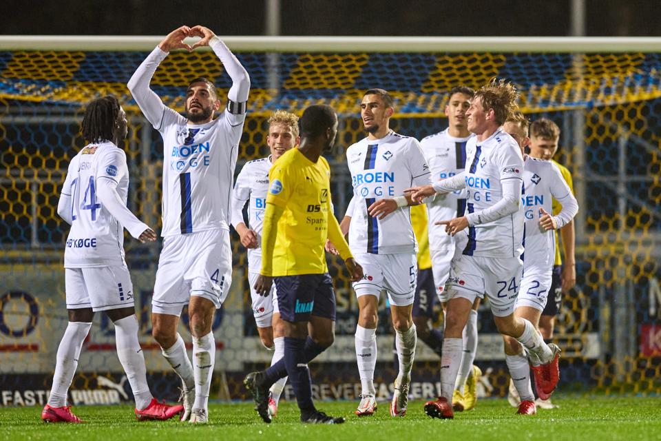 HB Køges Nemanja Cavnic blev den første i seks kampe til at score mod Hobro, og det gav HB Køge tre point. <i>Foto: Henrik Bo</i>