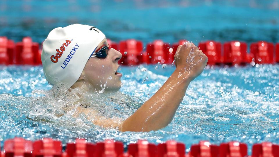 Ledecky jubler over verdensrekord nummer 16 gennem karrieren. <i>Maddie Meyer/Ritzau Scanpix</i>