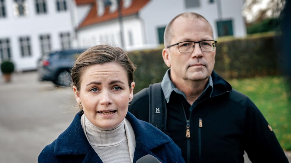 Politisk ordfører Mai Villadsen (EL) mener, at fungerende statsminister Mette Frederiksen (S) har valget mellem at danne et politisk flertal med de rødgrønne partier eller højrefløjen. <i>Emil Helms/Ritzau Scanpix</i>