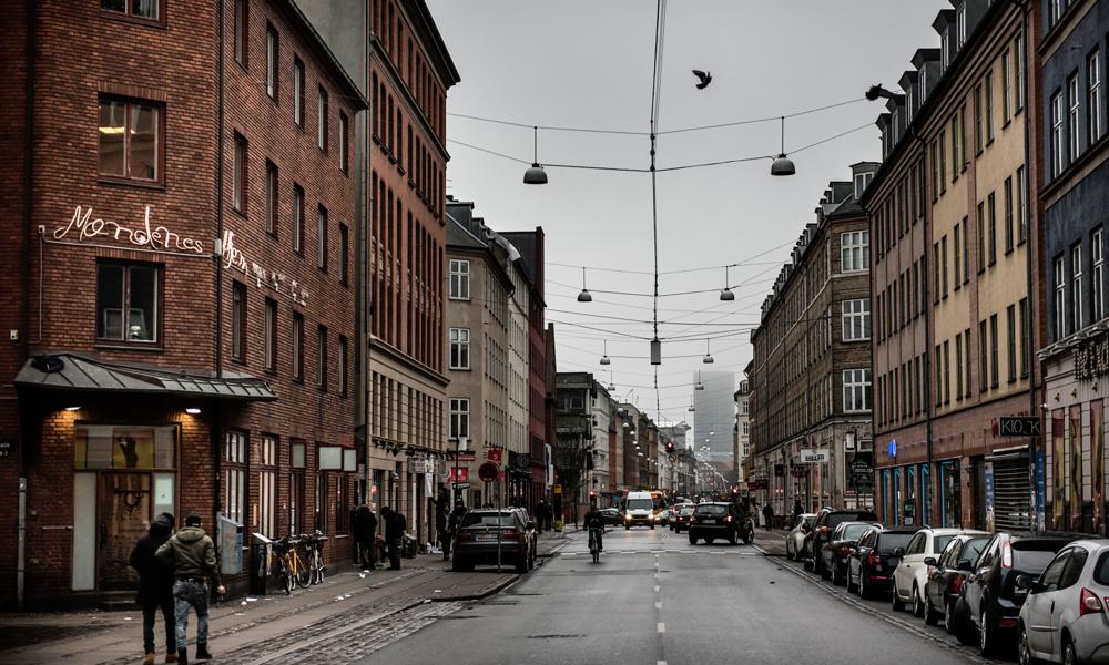 Mændenes Hjem i Istedgade er placeret midt i Danmarks største åbne stofscene, og brugerne tilhører den måske mest udsatte gruppe borgere af alle.