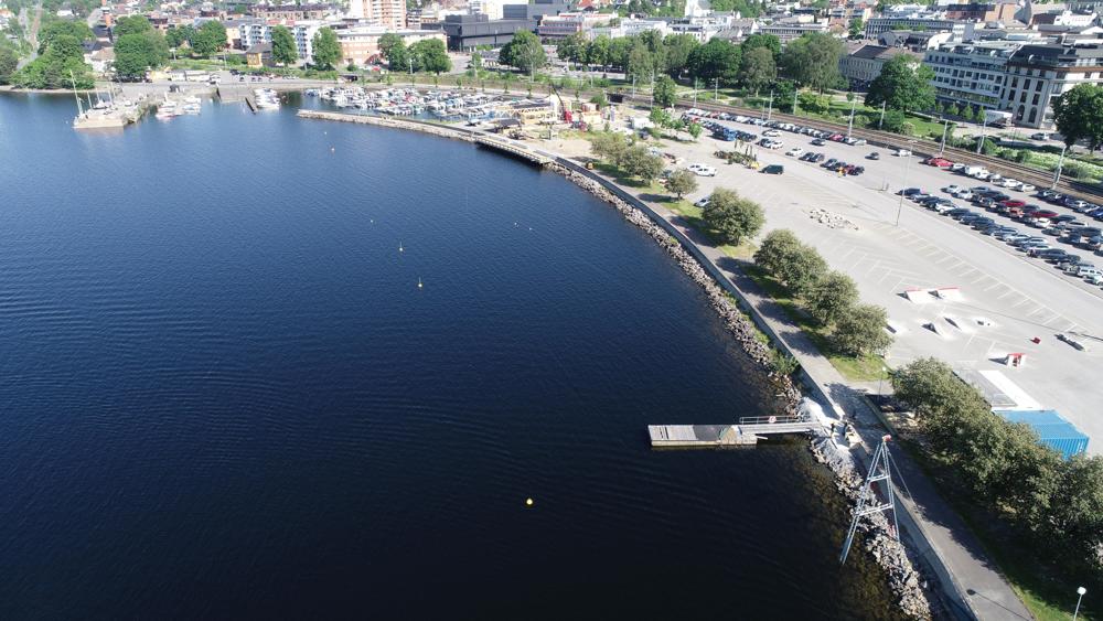 Arbejdet med havnefronten får den danske tegnestuen C.F. Møller som både arkitekt og landskabsarkitekt. Nu er der politisk givet grønt lys til masterplanen. Arbejdet med havnefronten får den danske tegnestuen C.F. Møller som både arkitekt og landskabsarkitekt. Nu er der politisk givet grønt lys til masterplanen.