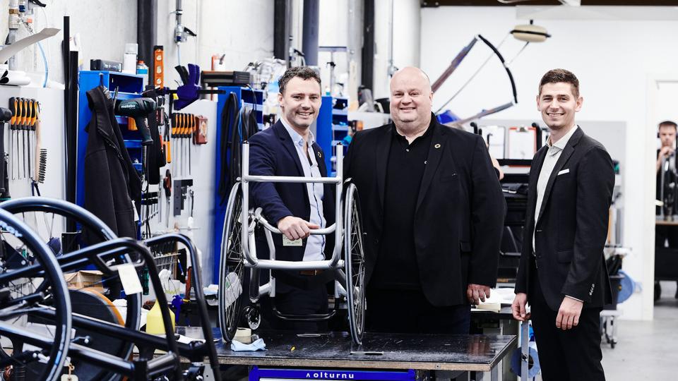 Fra venstre: Christian Gammelgaard, Peter Libak og erhvervsrådgiver Jonas Kirkelund Kristensen. <i>Foto: Svenn Hjartarson.</i>