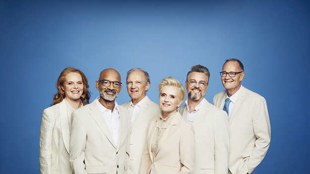 Holdet til sommer kommer til at bestå af Christiane Gjellerup Koch, Donald Andersen, Preben Kristensen, Trine Gadeberg og Kasper Le Fevre. Yderst kapelmester og revydirektør Henrik Baloo Andersen. <i>pr-foto</i>