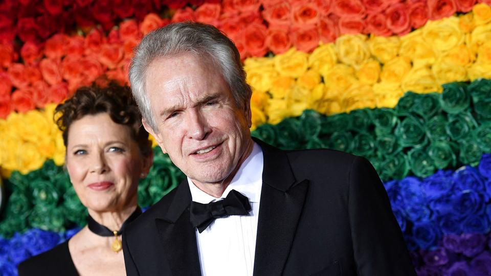 Warren Beatty har været gift med Annette Bening siden 1992. En kvinde har sagsøgt skuespilleren for at overtale hende til sex i 1973, da hun var 14 eller 15 år gammel. (Arkivfoto). <i>Angela Weiss/Ritzau Scanpix</i>