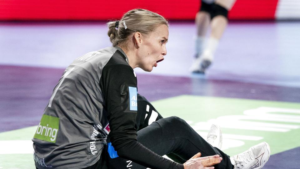 Sandra Toft leverede en pragtpræstation mod Sverige, som i de første 30 minutter kun scorede fem gange på hende. <i>Liselotte Sabroe/Ritzau Scanpix</i>
