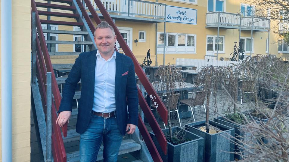 Thomas Luca Andreasen overtager fra nytår det traditionsrige Hotel Strandly i Skagen. <i>Privatfoto</i>
