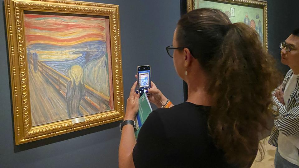 En danske var blandt tre aktivister, der blev anholdt, da de ville lime sig fast til Edvard Munchs maleri "Skrig" på det norske nationalmuseum i Oslo. (Arkivfoto). <i>Heiko Junge/Ritzau Scanpix</i>