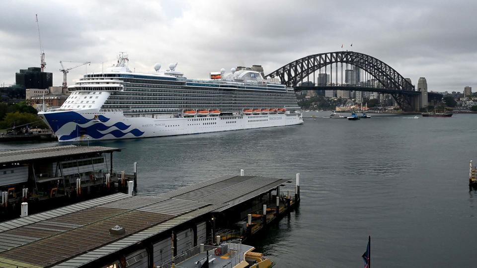 Krydstogtskibet "The Majestic Princess", som er lagt til i Sydney, har 4.600 personer om bord. Hver femte er smittet med covid-19. <i>Muhammad Farooq/Ritzau Scanpix</i>
