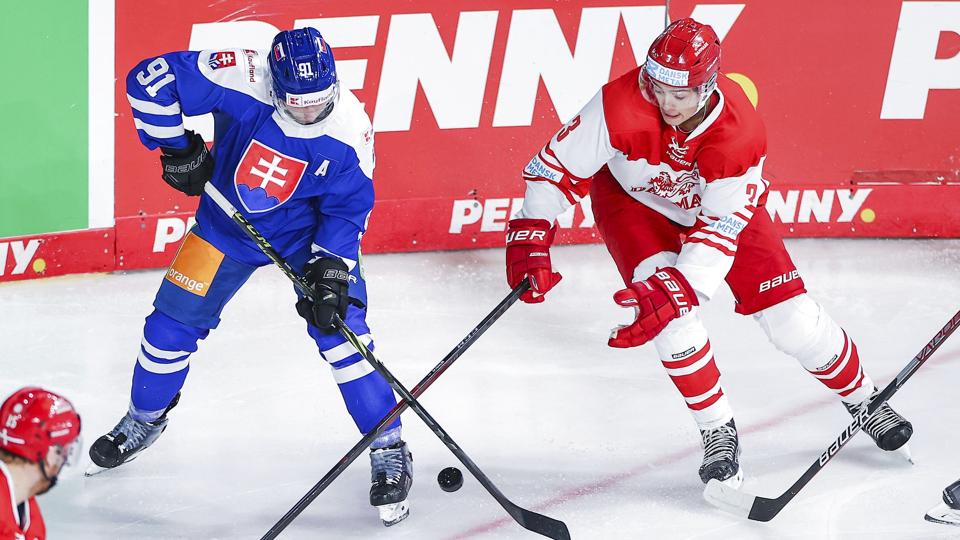 Danmark og Slovakiet krydsede lørdag klinger i Krefeld. <i>Rolf Vennenbernd/Ritzau Scanpix</i>
