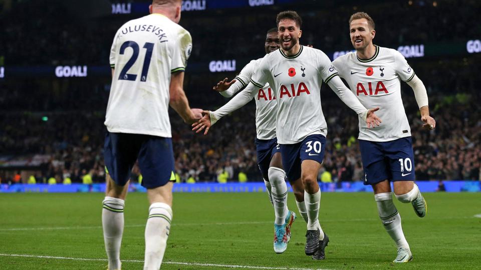 Rodrigo Bentancur blev matchvinder med to mål for Tottenham. <i>Isabel Infantes/Ritzau Scanpix</i>