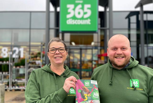 Butikschef Bente Friis og souschef Jesper Langeland glæder sig til at slå op dørene til Sæbys nye coop 365discountbutik.