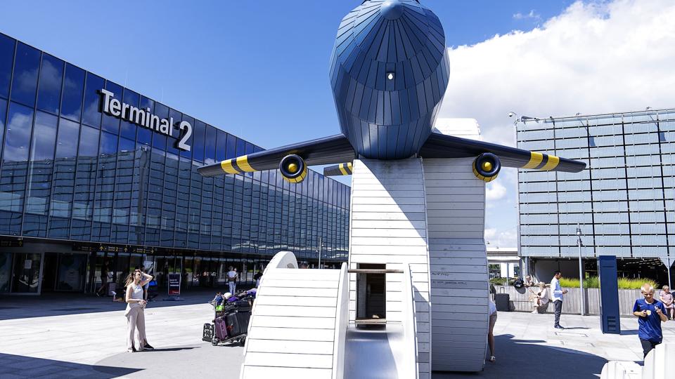 Toldere og politifolk har i Kastrup Lufthavn afsløret en stribe svenske statsborgere, der forsøgte at rejse til Tyrkiet med store kontantbeløb i kufferterne. (Arkivfoto) <i>Claus Bech/Ritzau Scanpix</i>