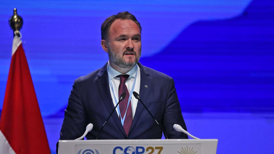 Ved COP26 sidste år i Glasgow stod Dan Jørgensen i spidsen for arbejdet med at udarbejde en plan, der skal være med til at hæve ambitionerne om reduktion af drivhusgasser. Ved COP27 i Egypten indtager han ligeledes den samme nøglerolle. <i>Ahmad Gharabli/Ritzau Scanpix</i>