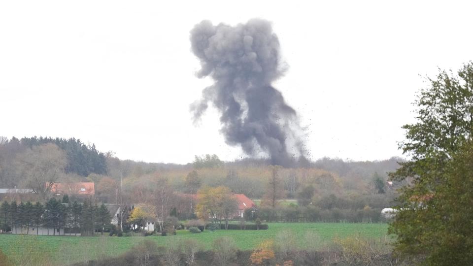 To bomber fra Anden Verdenskrig er blevet destrueret på Als. Nu skal et større område sikres, før evakuerede borger kan komme hjem. <i>Claus Fisker/Ritzau Scanpix</i>