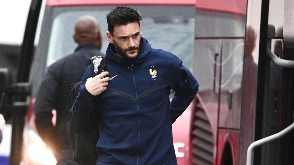 Hugo Lloris og resten af Frankrigs VM-trup rejser til Qatar onsdag. <i>Christophe Archambault/Ritzau Scanpix</i>