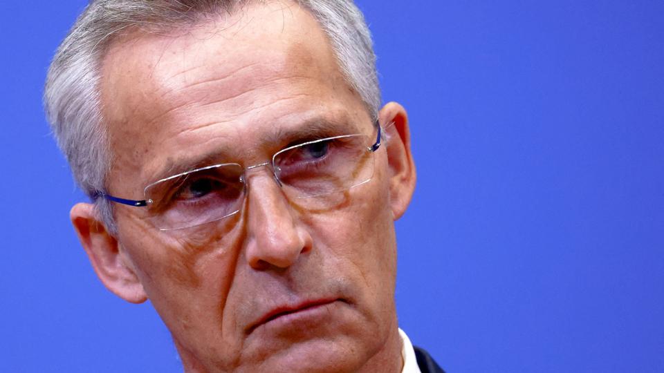 Missilet, der slog ned i Polen tirsdag, stammer formentlig fra Ukraines luftforsvar. Der er ingen tegn på, at Rusland forbereder angreb på Nato, siger Natos generalsekretær, Jens Stoltenberg, på pressemøde onsdag. <i>Yves Herman/Reuters</i>
