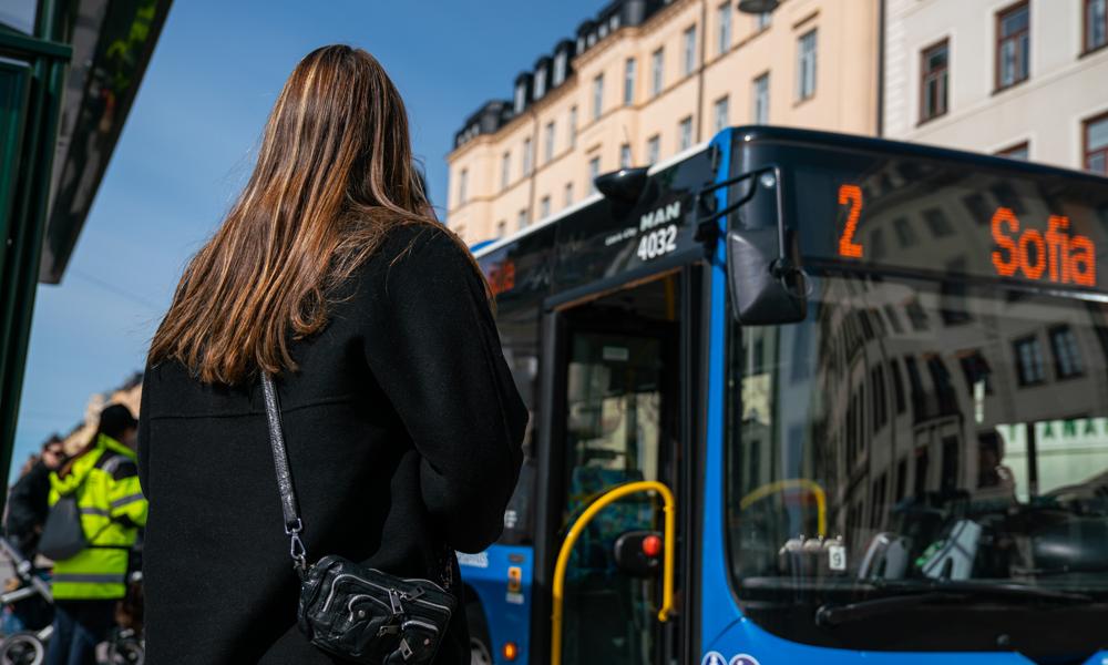 Keolis väljer Hogias informationssystem PubTrans till Stockholms stadsbussar.