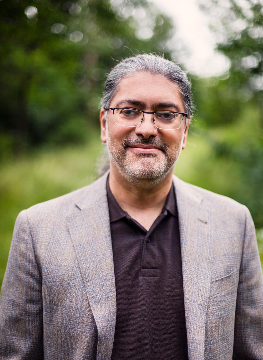 Ali Mirazimi är adjungerad professor vid institutionen för laboratoriemedicin vid Karolinska institutet. Ali Mirazimi är adjungerad professor vid institutionen för laboratoriemedicin vid Karolinska institutet.