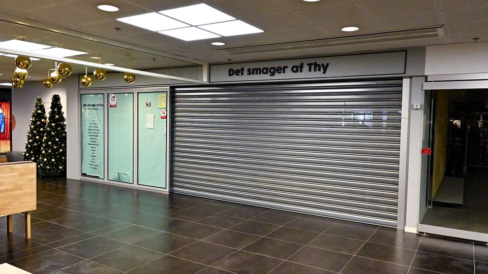 Fredag formiddag lukkede skodderne til "Det smager af Thy" ikke op. Butikken er lukket pr. omgående virkning. <i>Foto: Ole Iversen</i>