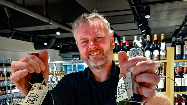 For en uge siden blev en realisering af varelageret til halvpris sat i gang. Men det var ikke nok til at redde butikken. Arkivfoto <i>Foto: Ole Iversen</i>