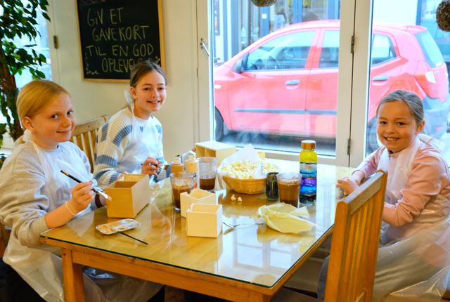 Kathrine, Kamilla og Sofia fra Svendborg hyggede sig på Kreacafé i weekenden