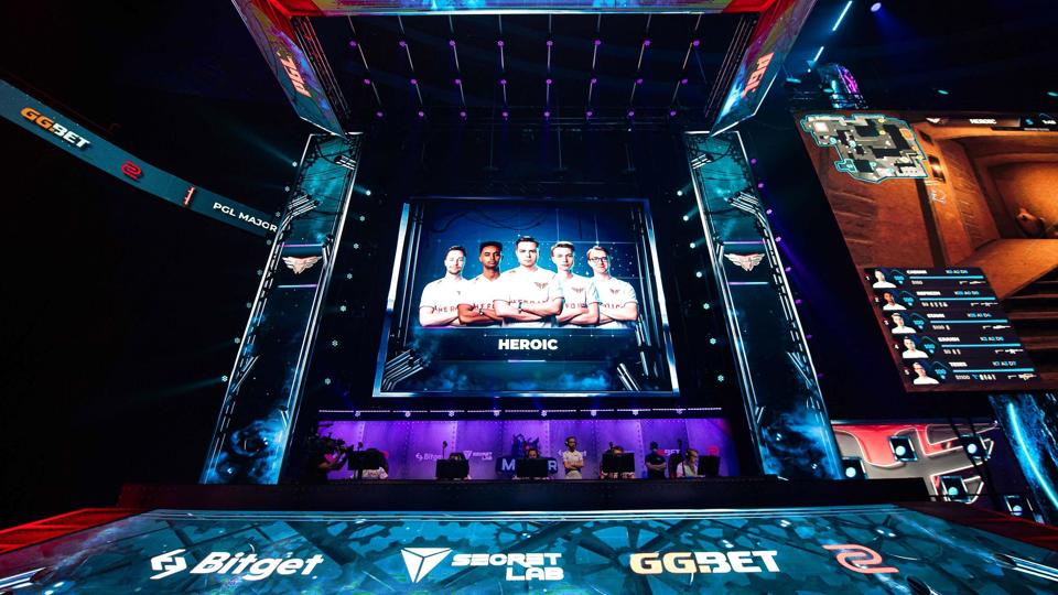 Heroic deltager som eneste danske Counter-Strike-hold ved Blasts efterårsfinale i Royal Arena. Sidste år blev holdet buhet ud i en kamp mod Astralis. <i>Jonathan Nackstrand/Ritzau Scanpix</i>