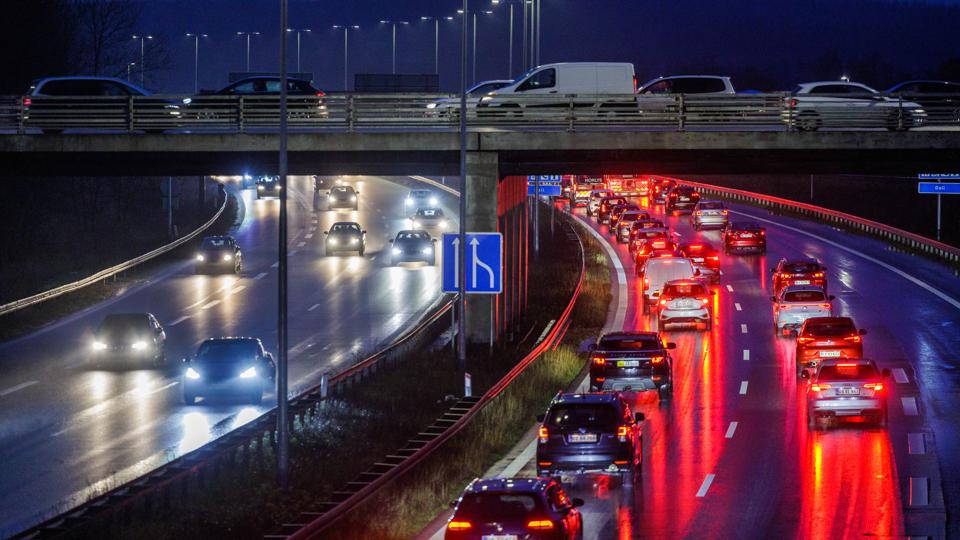 Uheldene ved Svenstrup gav kø helt til Aalborg i det sydgående spor. Billedet her er taget ved Egnsplanvej. <i>Foto: Henrik Bo</i>