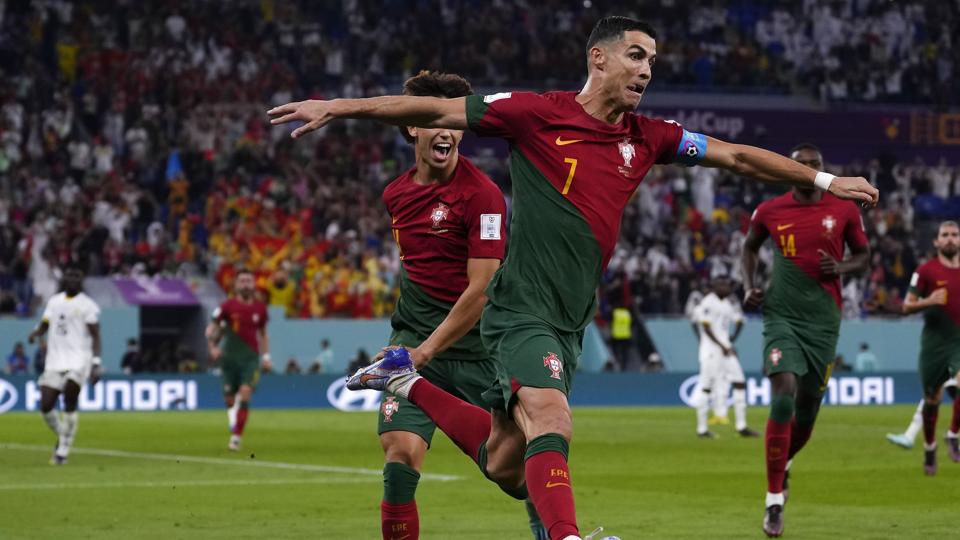 Portugisiske Cristiano Ronaldo scorede efter 65 minutter i Portugals sejr over Ghana. I samme øjeblik skrev han VM-historie. <i>Manu Fernandez/Ritzau Scanpix</i>