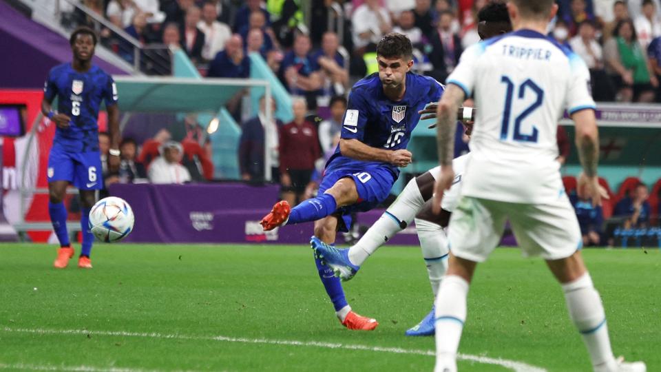 USA's Christian Pulisic var flittig afsluttende mod England, men både han og de andre spillere manglede kvalitet. <i>Paul Childs/Reuters</i>