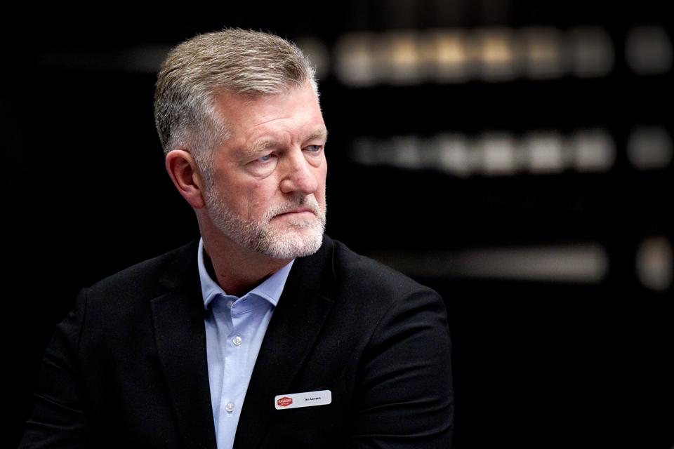 Jan Larsen og Aalborg Håndbold skal op imod enten GOG eller Dinamo Bukarest i ottendedelsfinalerne i Champions League. <i>Arkivfoto: Torben Hansen</i>