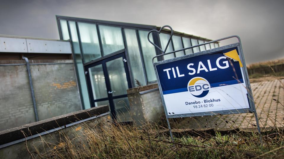 Bygningen, der tidligere husede en restaurant, ejes i dag af Calum. <i>Foto: Torben Hansen</i>