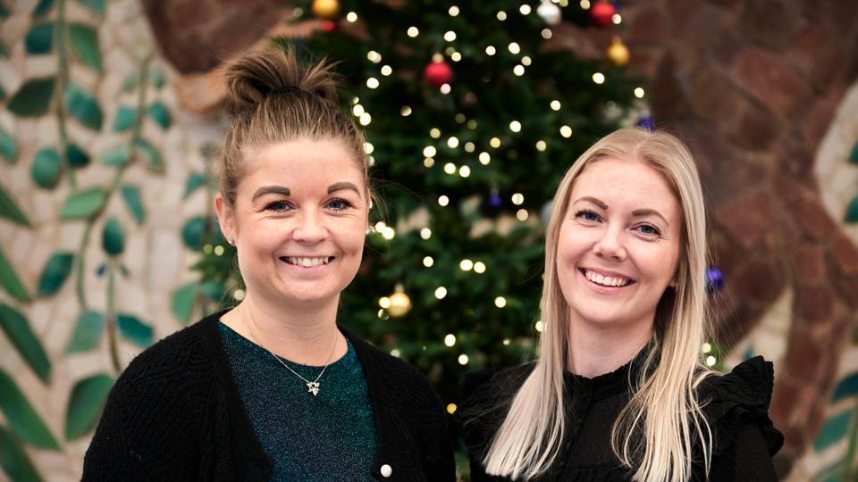 Kristine Ringstrøm Kock og Nadja Lynge har lavet årets store julegaveguide. <i>Foto: Nicolas Cho Meier.</i>