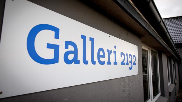 En nøgtern placering i en landsby midt i Salling.