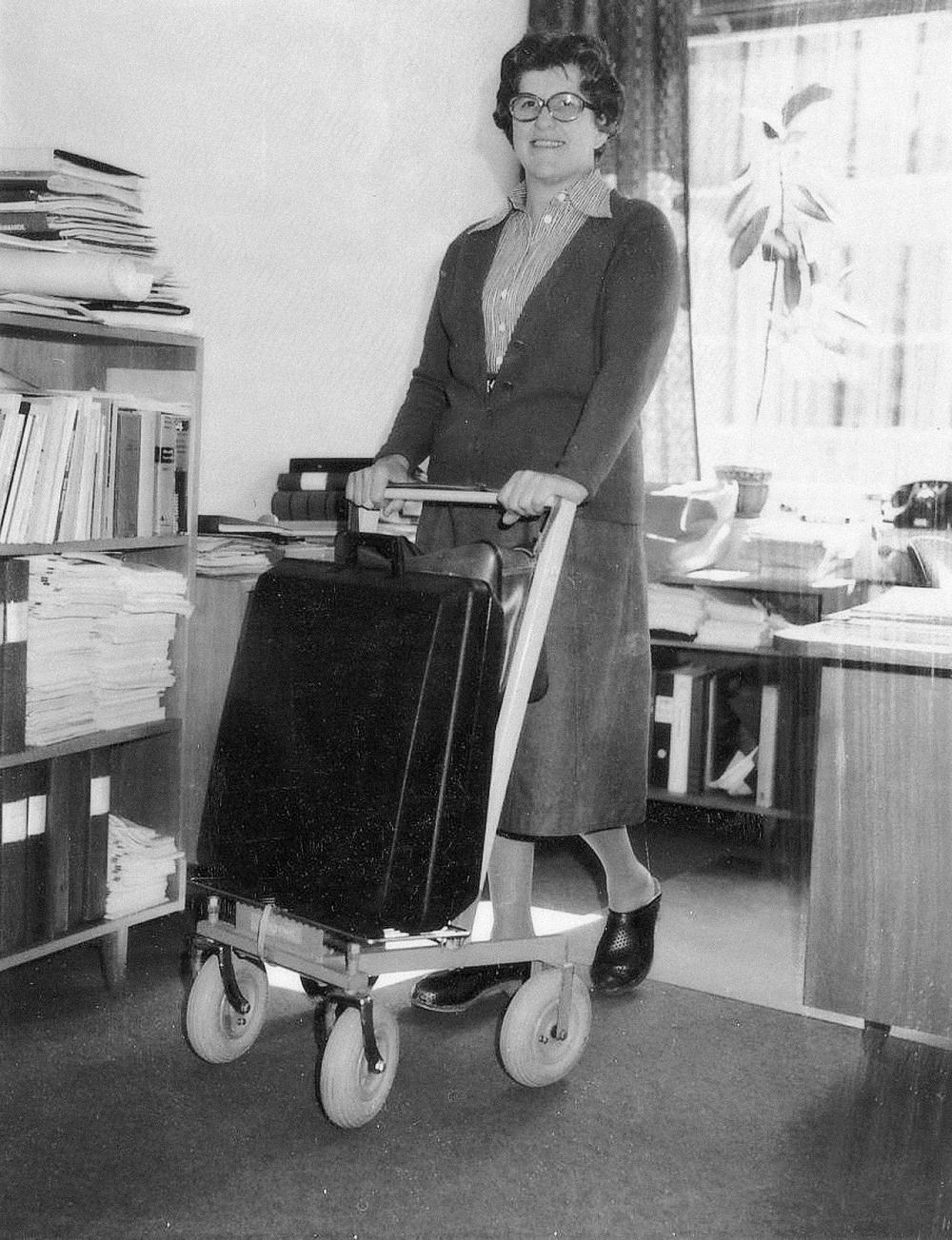 På plats nummer två på listan över viktiga svenska innovationer återfinns Aina Wifalks rullator - en uppfinning hon aldrig tog patent för.