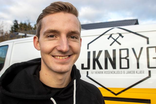 Fra årsskiftet kan Henrik Rosenskjold kalde sig direktør og medejer, når han overtager halvdelen af tømrerfirmaet JKN Byg. <i>Foto: Jesper Hansen</i>