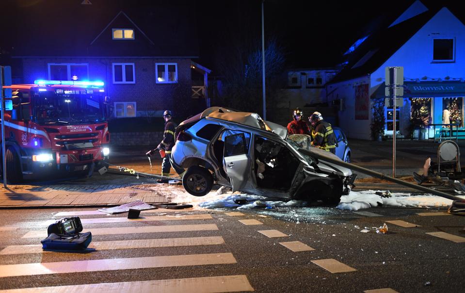 Alvorlig færdselsulykke på Hobrovej i Aalborg. <i>Foto: Jan Pedersen</i>