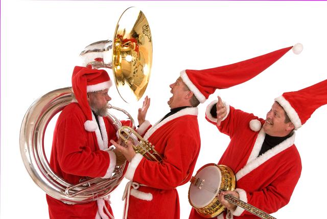 New Orleans Jule Swingband sørger for musikken.