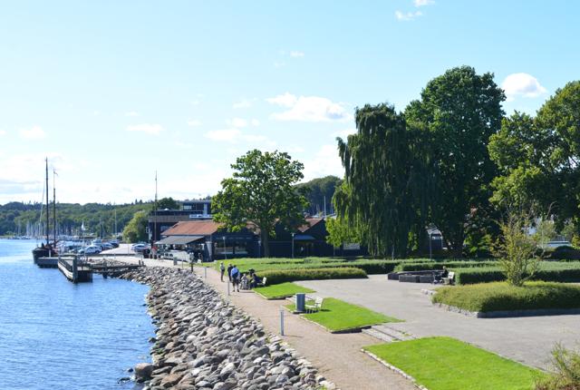 Ny Carlsbergfondet og RealDania har nikket ja til, at Mariagerfjord Kommune kan søge om fondsmidler til at etablere en havnepark, der skal få området til at summe af liv og emme af maritim stemning.